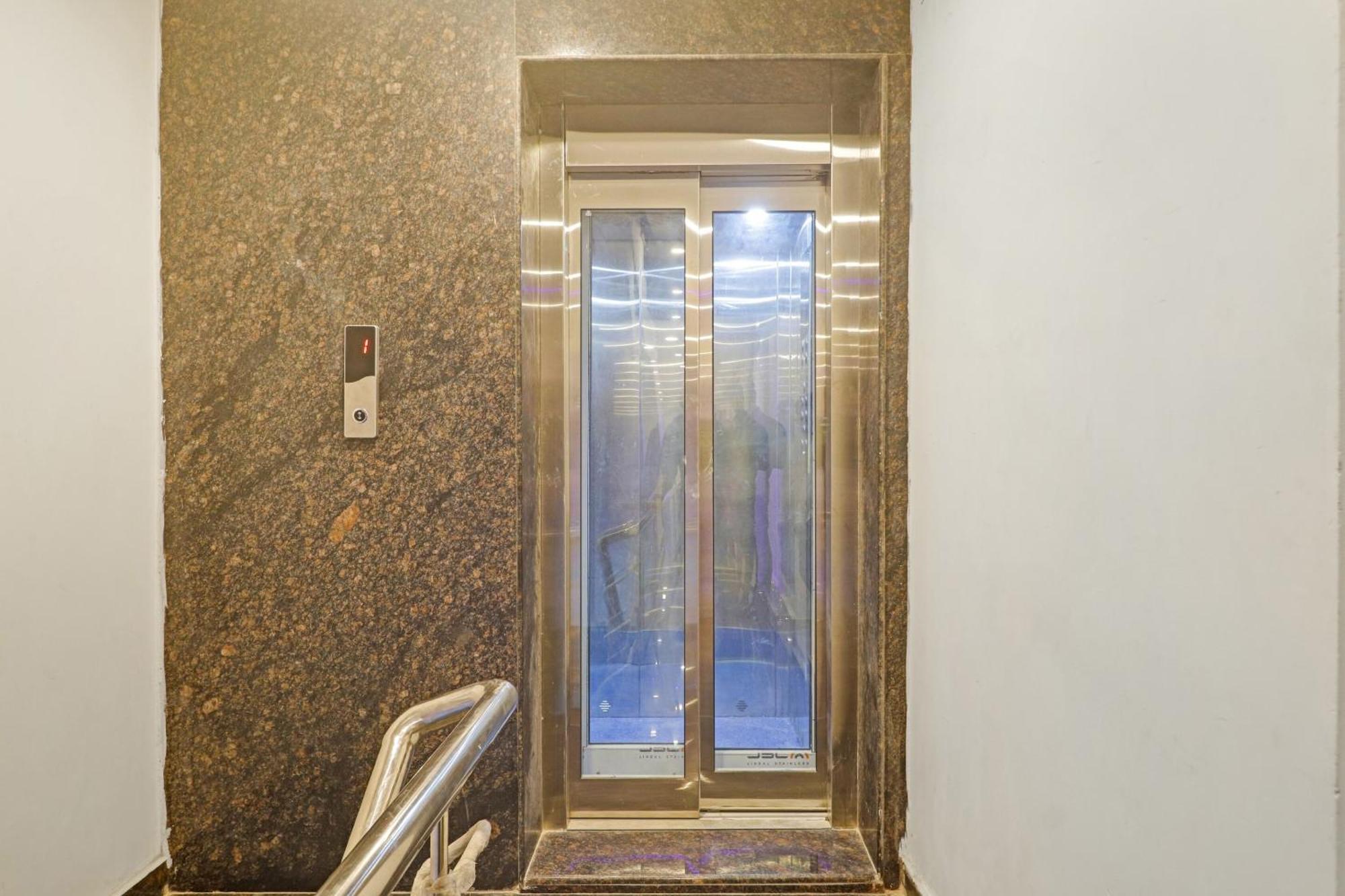 Super Townhouse Che Sigma Otel Haydarabad Dış mekan fotoğraf